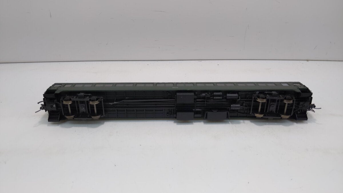 Rapido Trains 109029 HO New Haven 10-Window Coach #8236