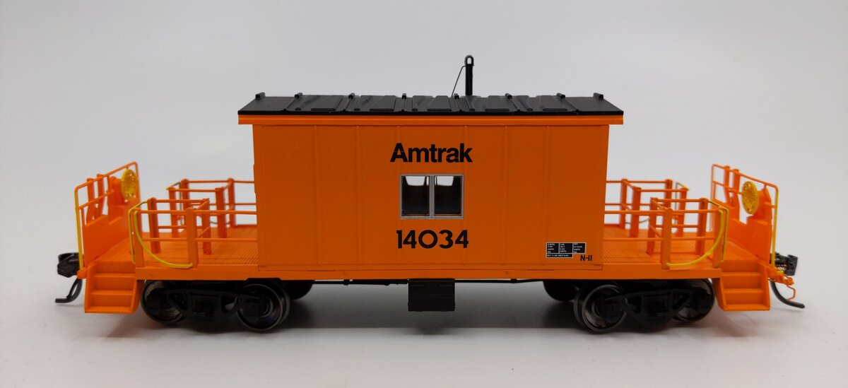Steel Transfer Caboose w/Short Roof - Ready to Run