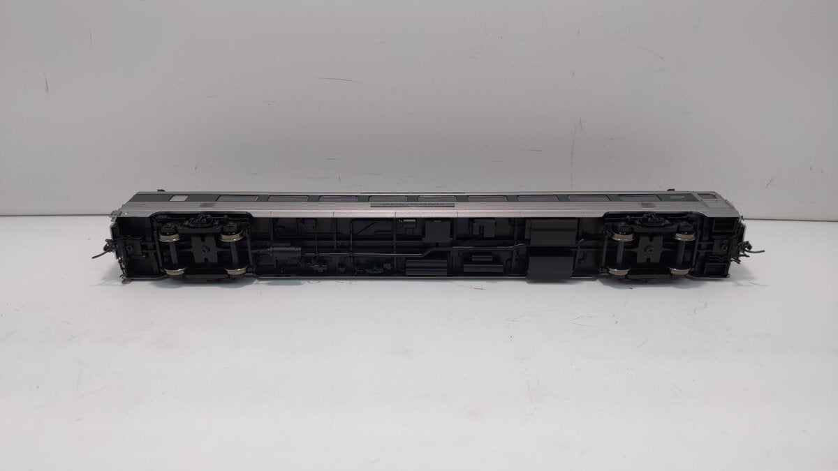 Rapido Trains 17103 HO New Haven "Guilford" 36-Seat Parlor Car