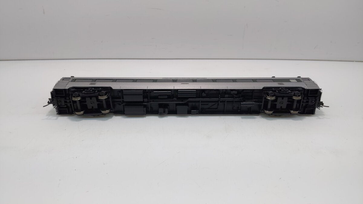 Rapido Trains 17005 HO New Haven Pullman-Bradley Stainless Steel Coach #8638