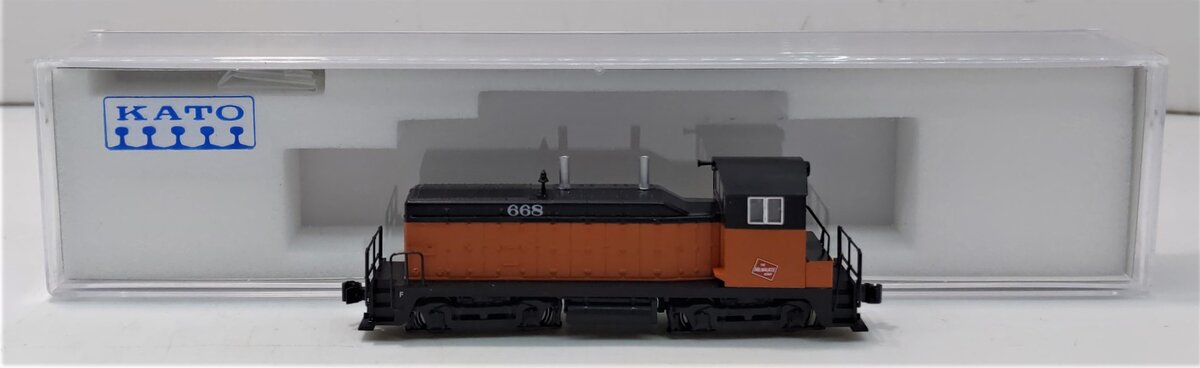 Kato 176-4364 N Scale Milwaukee Road NW2 Diesel Switcher #668