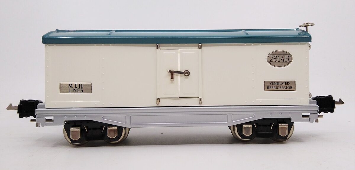MTH 11-70049 White Blue #2814R O Gauge Reefer Car
