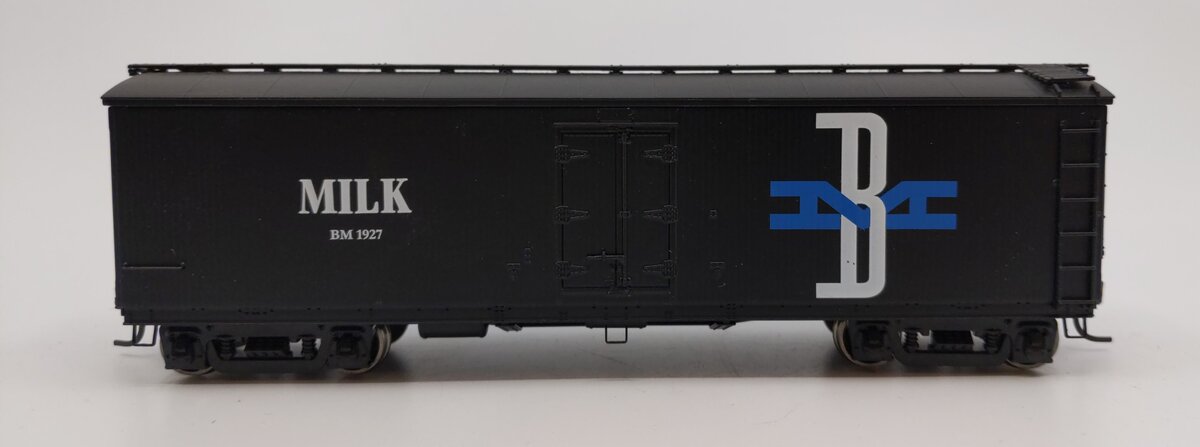 Roundhouse 84640 HO B&M 40' Wood Milk Car #1927