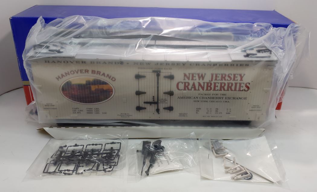 USA Trains 16327 G Hanover Cranberries "American Series"(R) Refrigerator Car