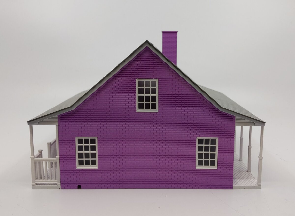 Lionel 6-82009 Suburban House (Purple) w/Interior Lights - Plug-N-Play
