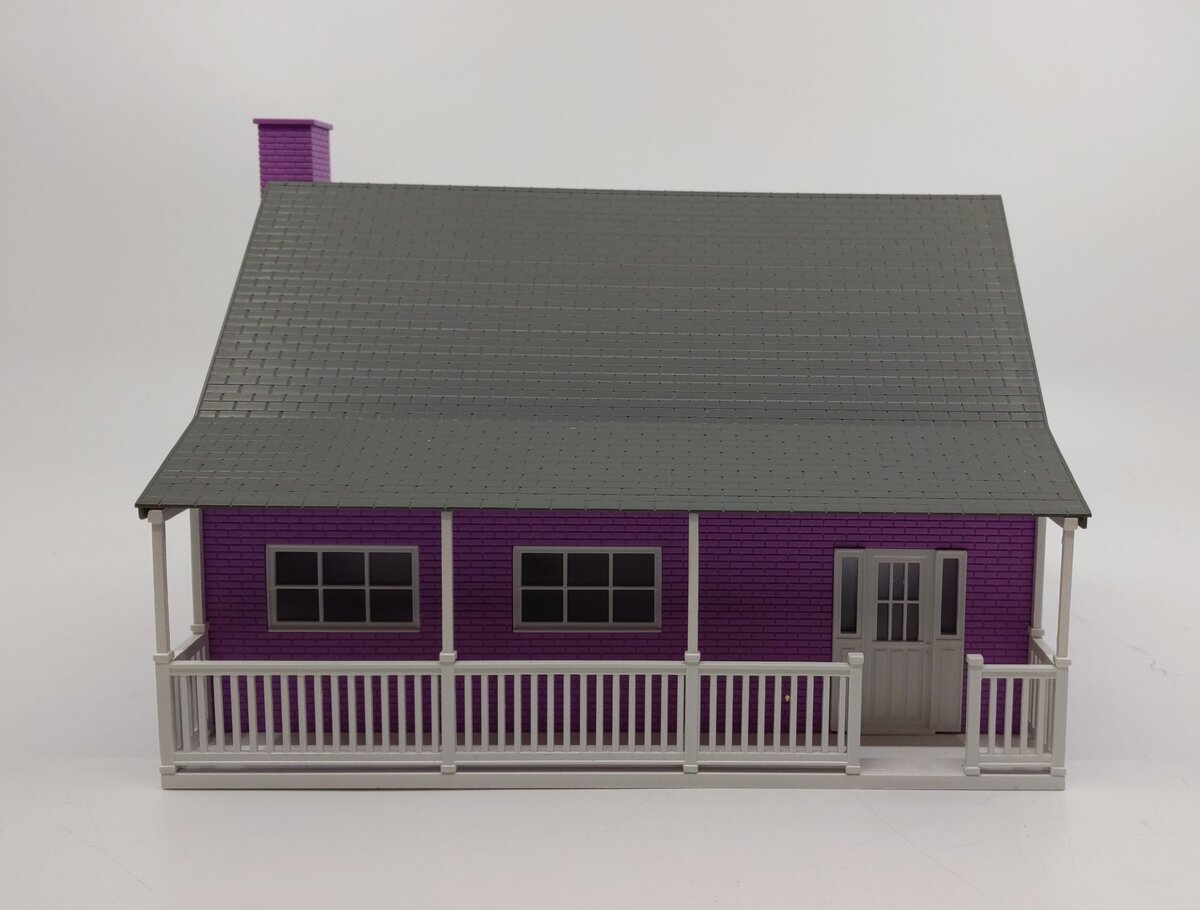 Lionel 6-82009 Suburban House (Purple) w/Interior Lights - Plug-N-Play