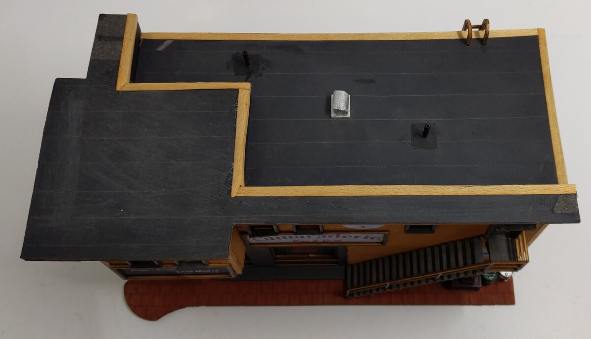 Menards 279-1960 O Gauge Camaraderie Bar & Grill