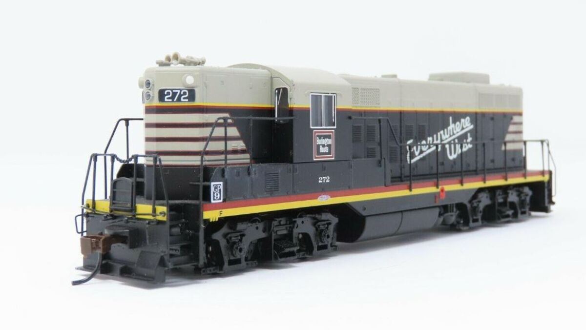 Bachmann 62811 HO Burlington EMD GP9 Diesel Locomotive with DCC #272