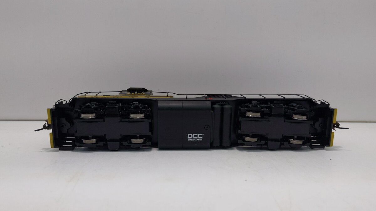 Bachmann 62412 HO Denver & Rio Grande Western EMD GP7 Diesel Loco #5102 w/ DCC