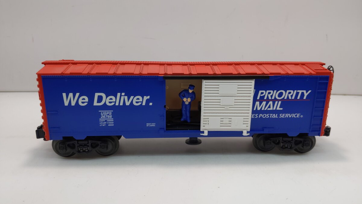 Lionel 6-26766 O Gauge Priority Mail Operating Boxcar