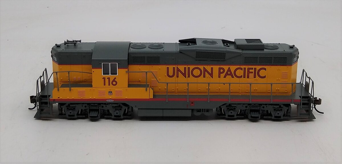 Bachmann 62402 HO Union Pacific GP7 Diesel Locomotive w/DCC #116