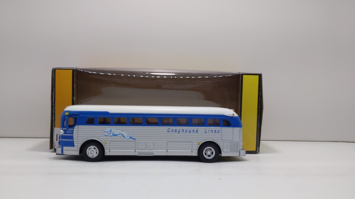 MTH 30-50116 O Joplin RailKing Greyhound Diecast Bus