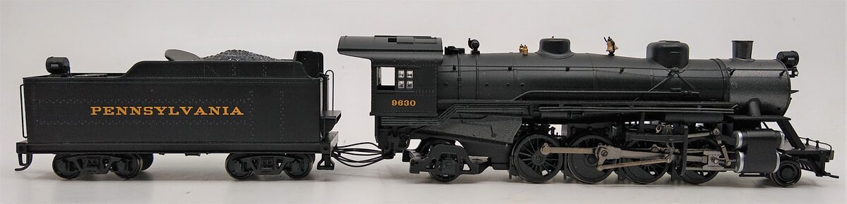 Bachmann 54303 HO Pennsylvania 2-8-2 Mikado w/Medium Tender w/Sound & DCC #9630