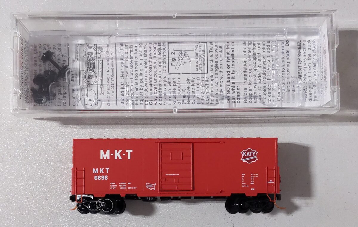 Micro-Trains 02400320 N MKT 40' Standard Single Door Boxcar #6696 w/o Roofwalk