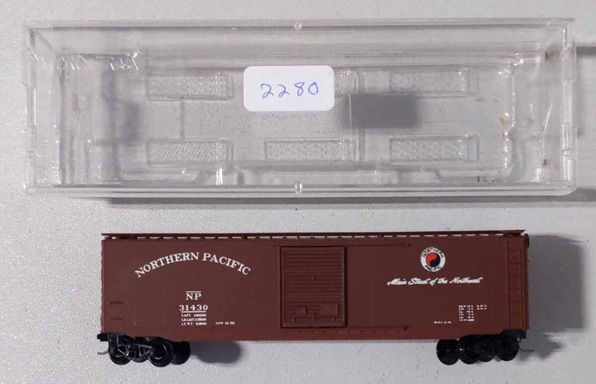 Micro-Trains 03100060 N Scale Northern Pacific 50' Single Door Boxcar #31430