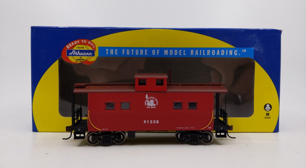 Athearn 74334 HO CNJ Eastern 4-Window Caboose #91528