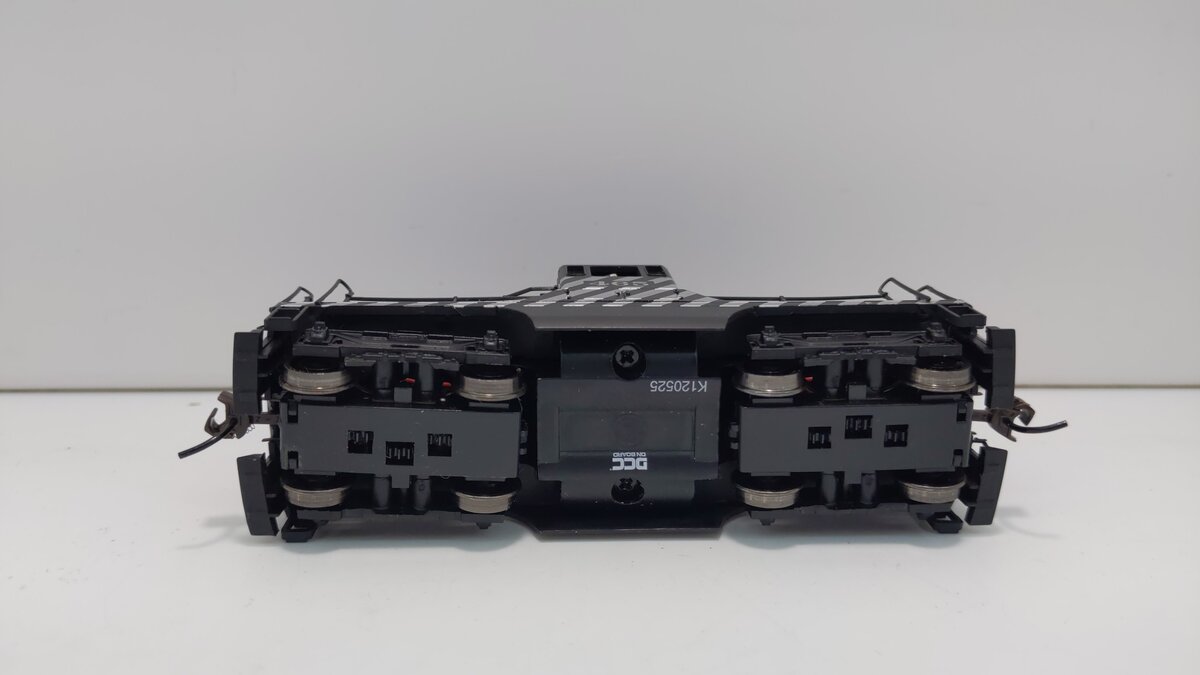 Bachmann 62211 HO Santa Fe GE 44-Ton Switcher Diesel Locomotive DCC #465