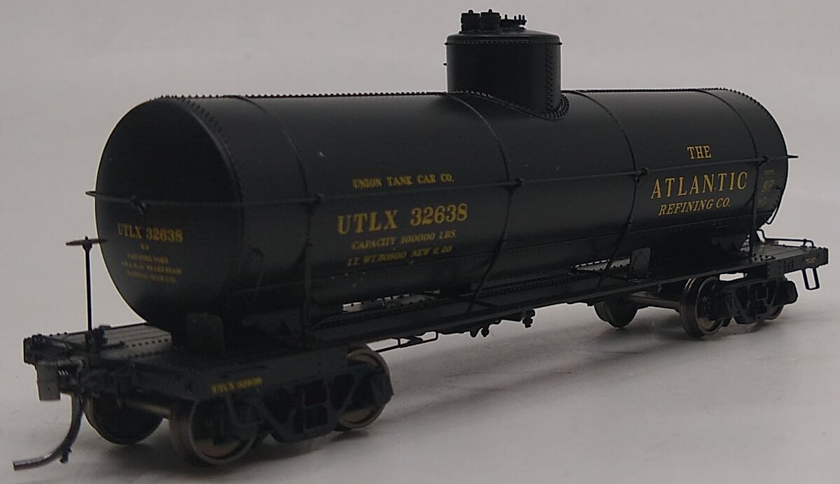 Rapido Trains 159005A HO The Atlantic Refining Co. X-3 Tank Car
