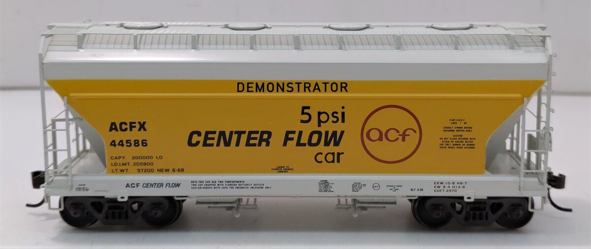 Athearn 93937 HO Scale ACF Demonstrator ACF 2970 2 Bay Hopper #44586
