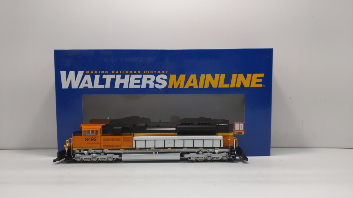 Walthers 910-9802 HO Scale BNSF Diesel Locomotive #8492