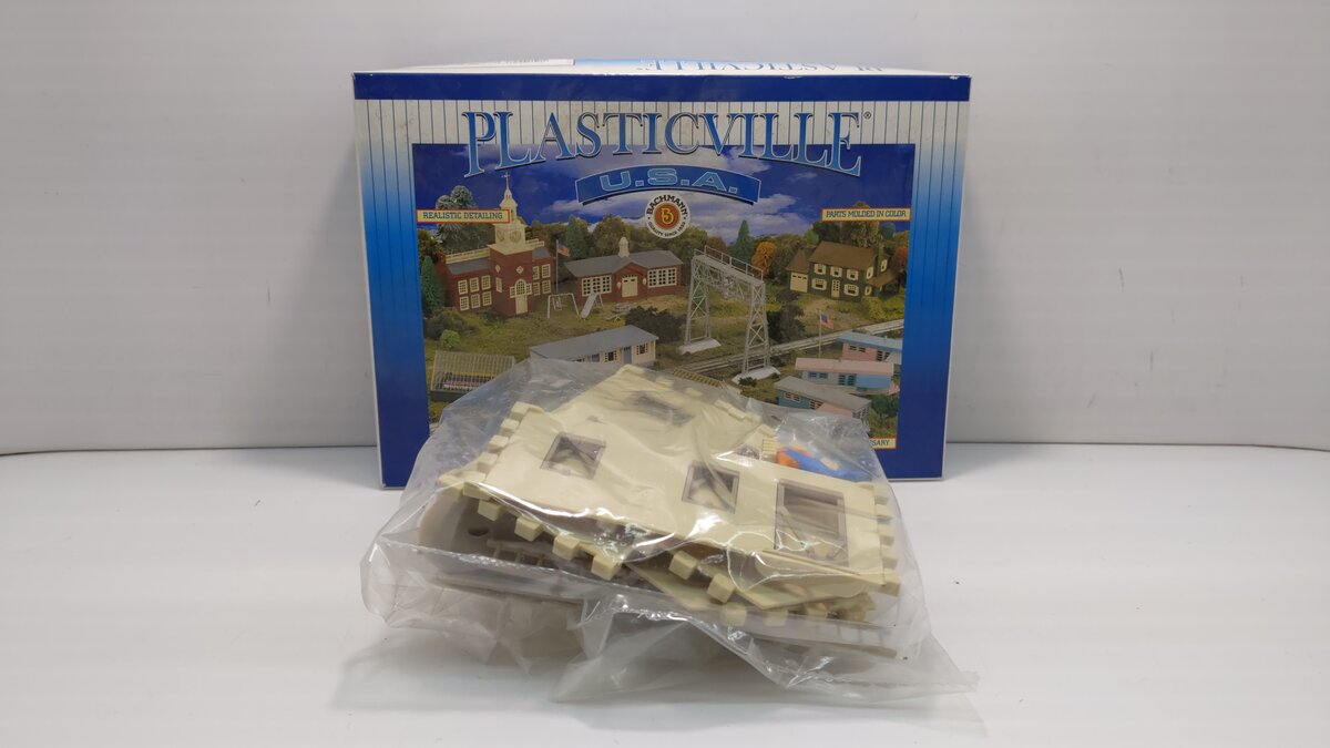 Bachmann 45613 O Scale Plasticville House Under Construction Classic Kit