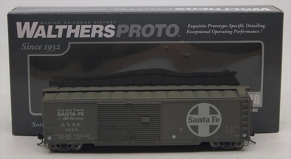 Walthers 920-101663 HO Santa Fe 50' AAR Double-Door Express Boxcar RTR #4224
