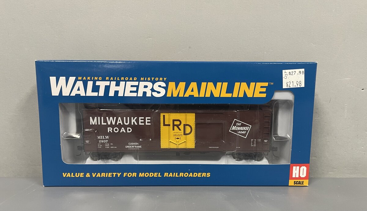 Walthers 910-2841 HO Milwaukee Road PC&F 50' Insulated Boxcar #2937