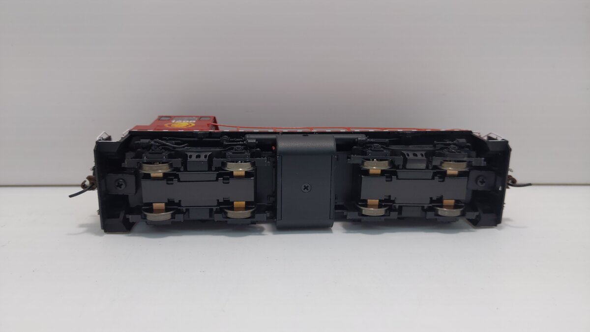 Athearn 96661 HO Canadian Pacific Rail RTR SW1500 Diesel Locomotive #1298