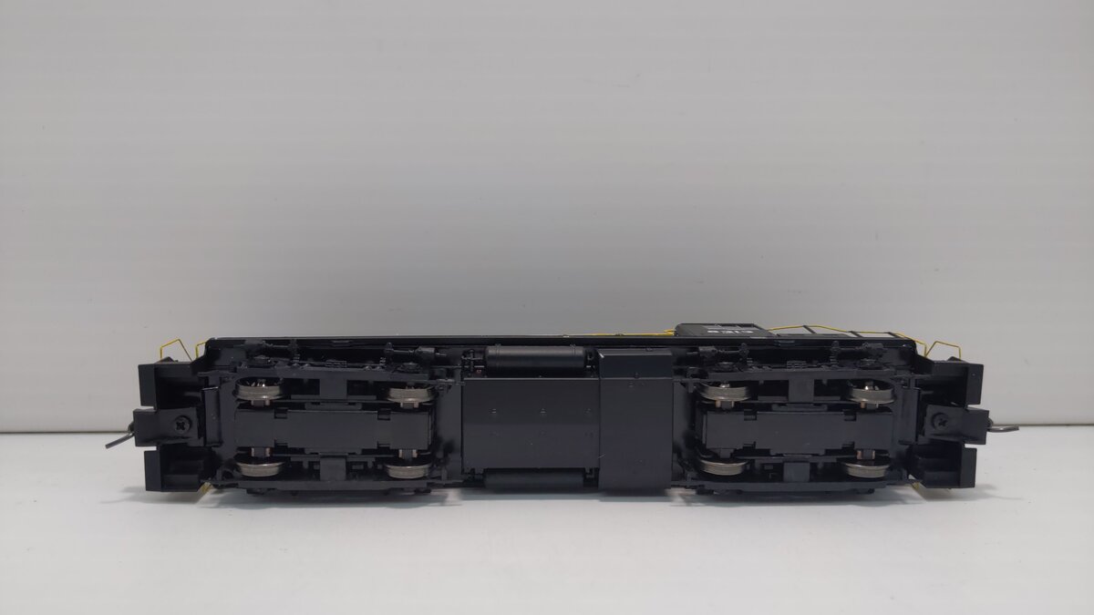 Athearn 96756 HO New York Central Ready to Run RS-3 Diesel Locomotive #8313