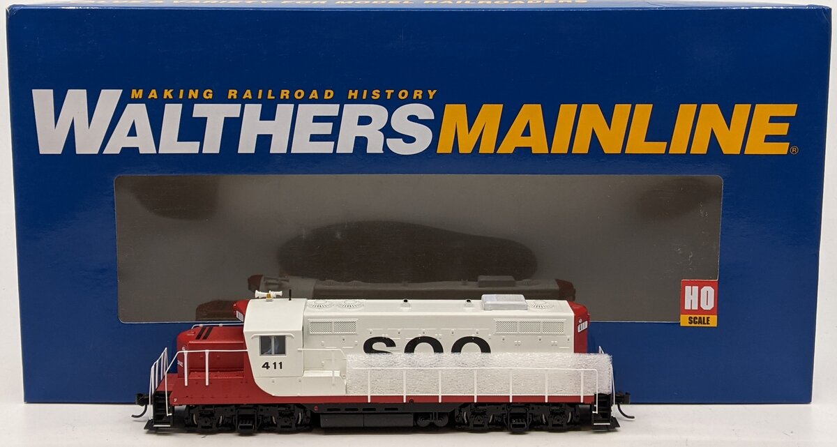 Walthers 910-10428 HO Scale SOO Line EMD GP9 Phase II Diesel Locomotive #411