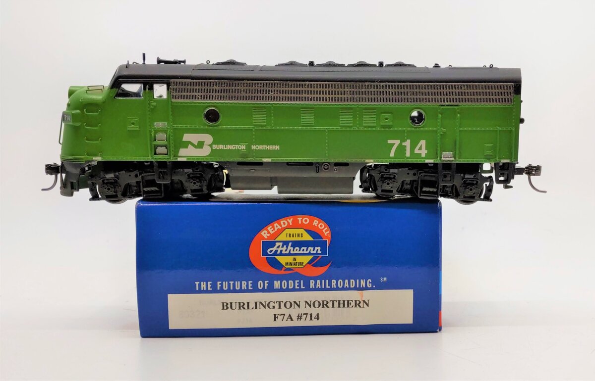 Athearn 80321 HO Burlington Northern Ready to Run F7A Diesel Locomotive #714