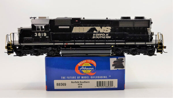 Athearn 88569 HO Scale Norfolk Southern SD38 Diesel Locomotive