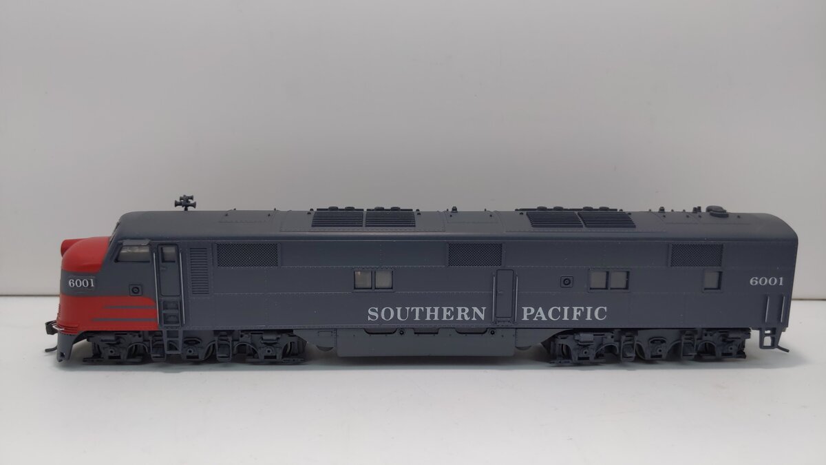 Con-Cor 0015-002151 HO SP EMD E-74 Single Headlight Powered Diesel Loco #6001