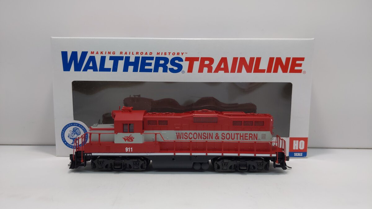 Walthers 931-143 HO Wisconsin & Southern GP9M Diesel Locomotive #911