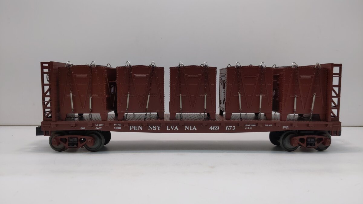 MTH 30-76472 O Gauge Pennsylvania RR Flatcar w/ Bulkheads & LCL Containers