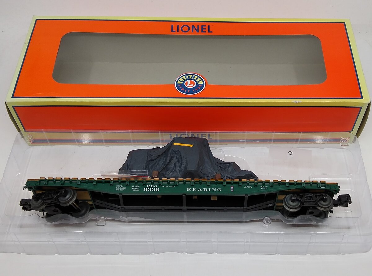Lionel 6-82705 O Gauge Reading PS-4 Flatcar #7336 with Stakes & Tarped Load