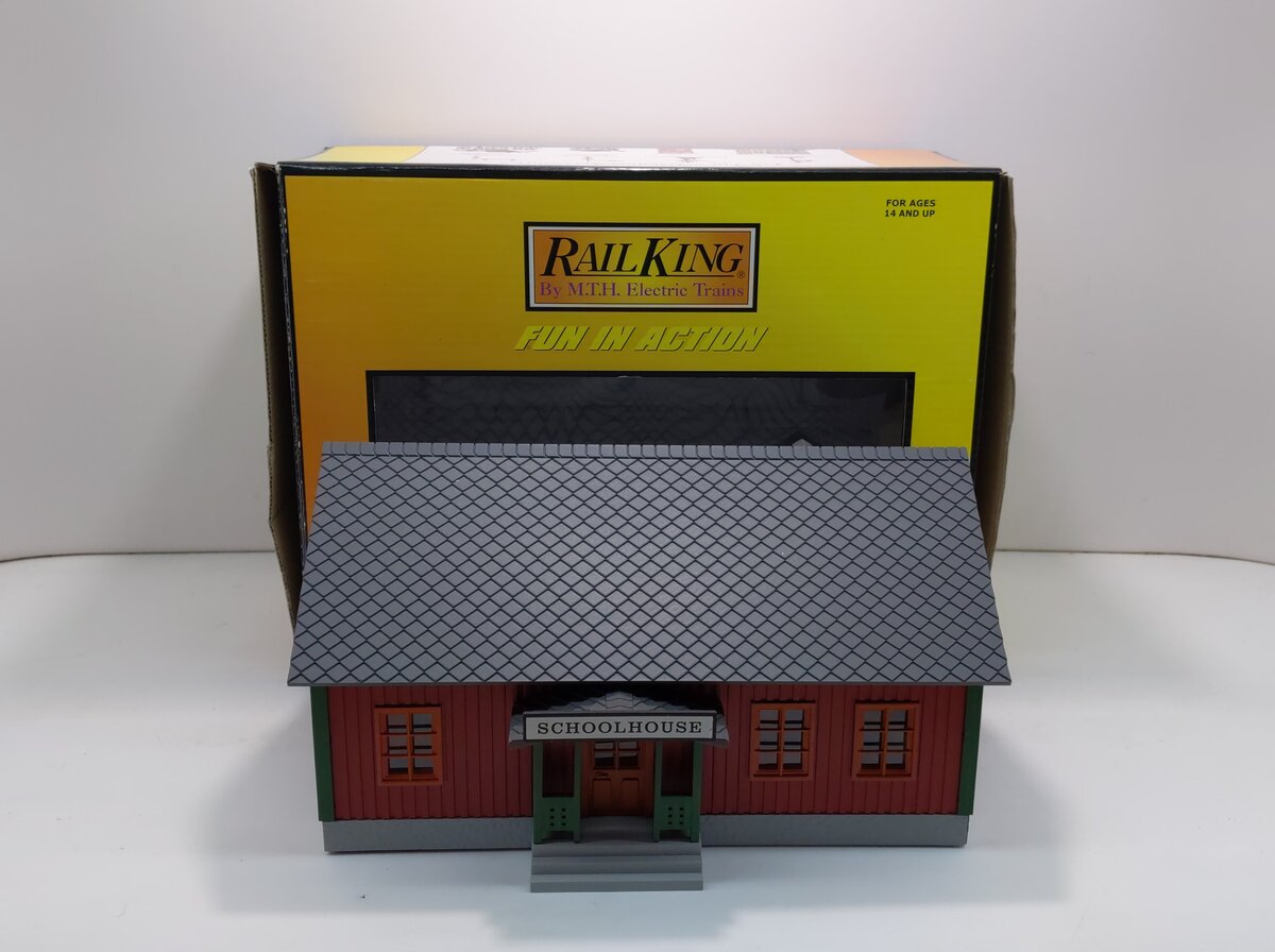 MTH 30-90465 O Assembled Country School House
