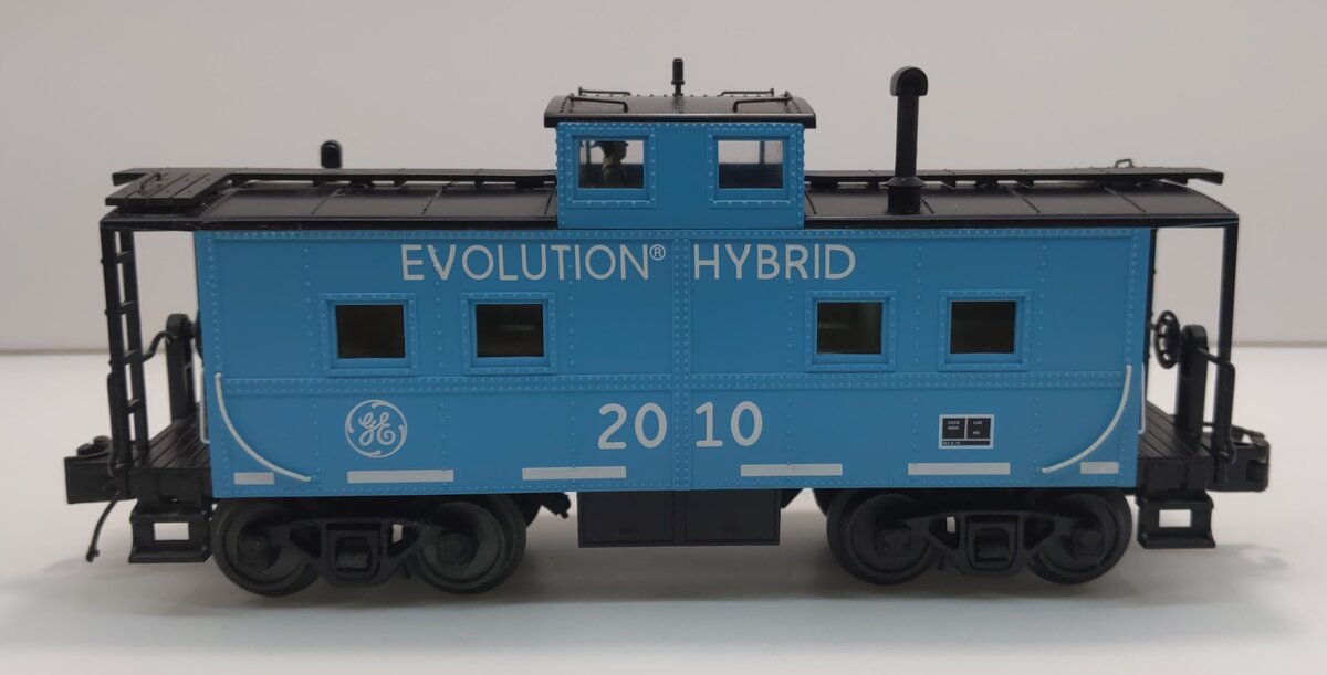 MTH 30-77262 O Gauge G.E. Evolution Steel Caboose #2010