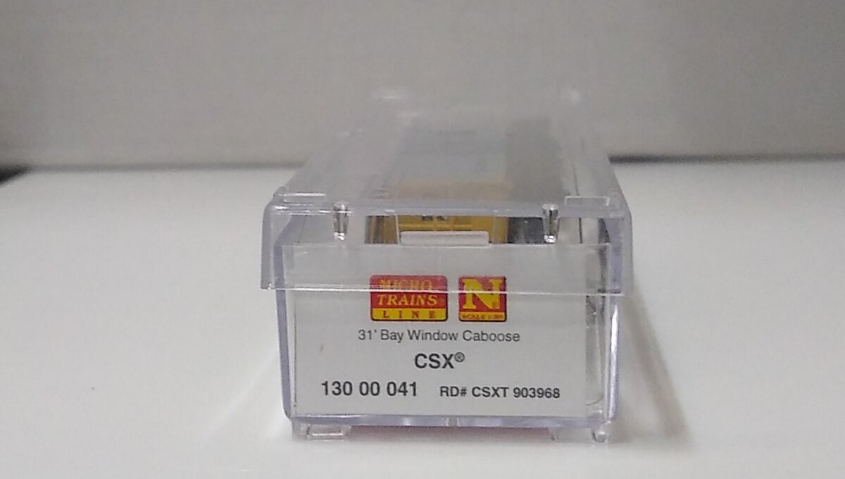 Micro-Trains 13000041 N CSX Transportation 31' Bay Window Caboose #903968