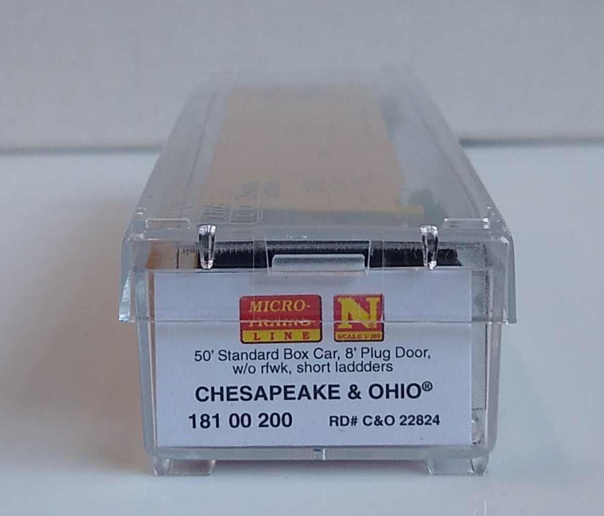 Micro-Trains 18100200 N Chesapeake and Ohio 50' Standard Boxcar #22824