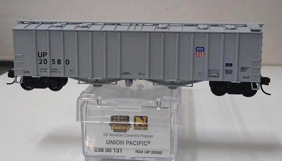 Micro-Trains 09800131 N Union Pacific 4180 cu. ft. Airslide Hopper #20580