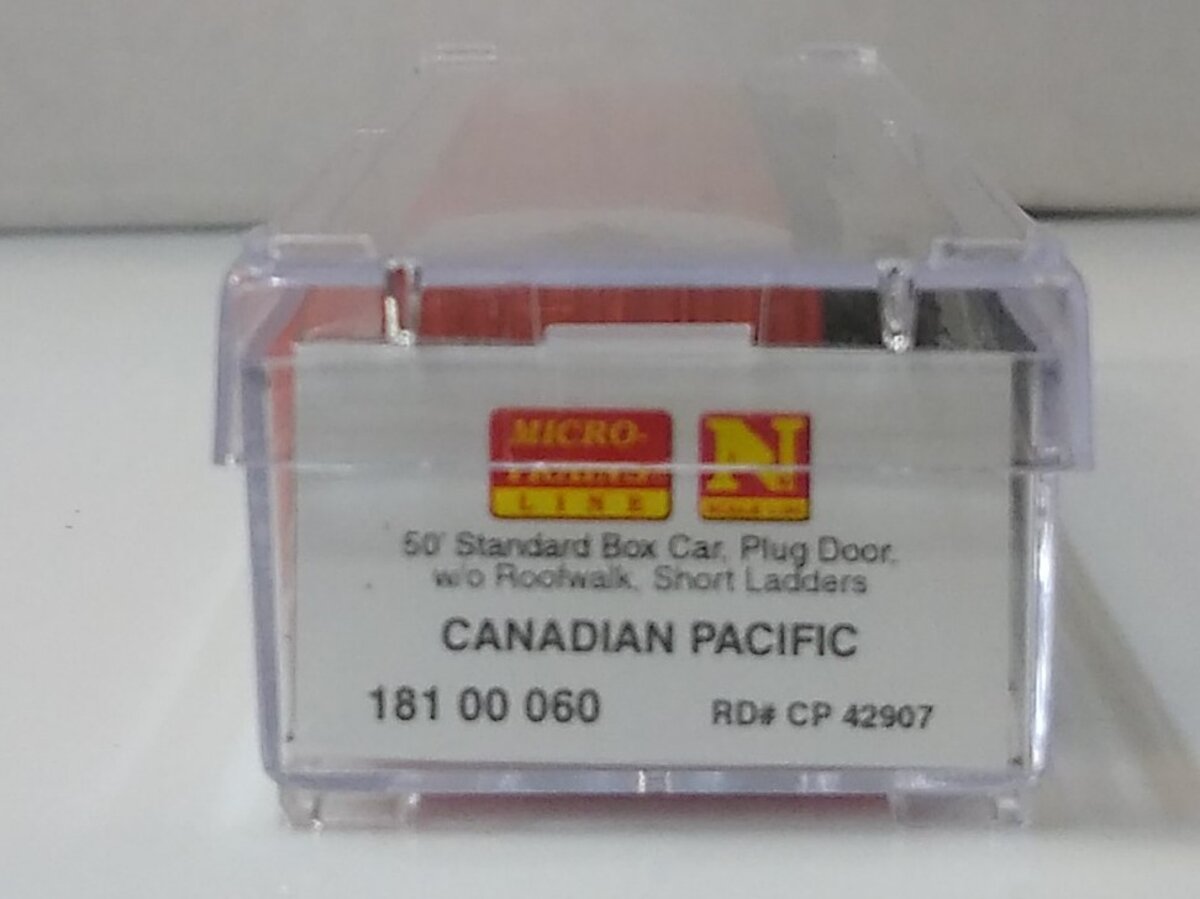 Micro-Trains 18100060 N Canadian Pacific 50' Boxcar w/8' Plug Door #42907
