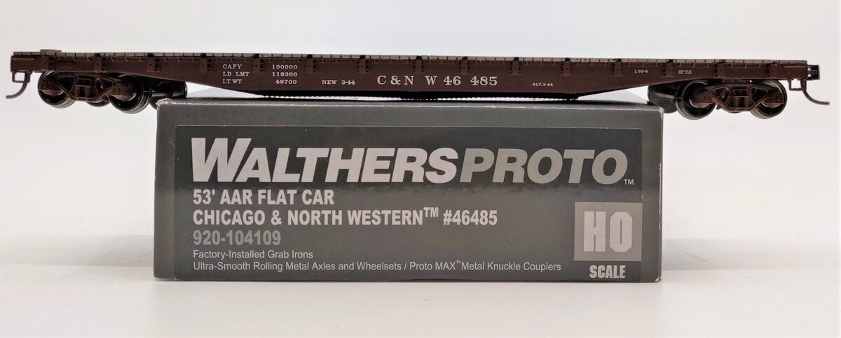 Walthers 920-104109 HO Chicago and North Western 53' AAR Flatcar RTR #46485