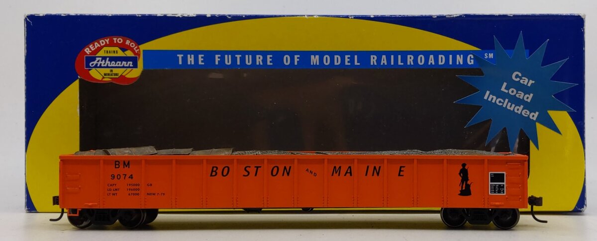 Athearn 96952 HO Scale Boston & Maine 52' Mill Gondola #9074 w/Scrap Load