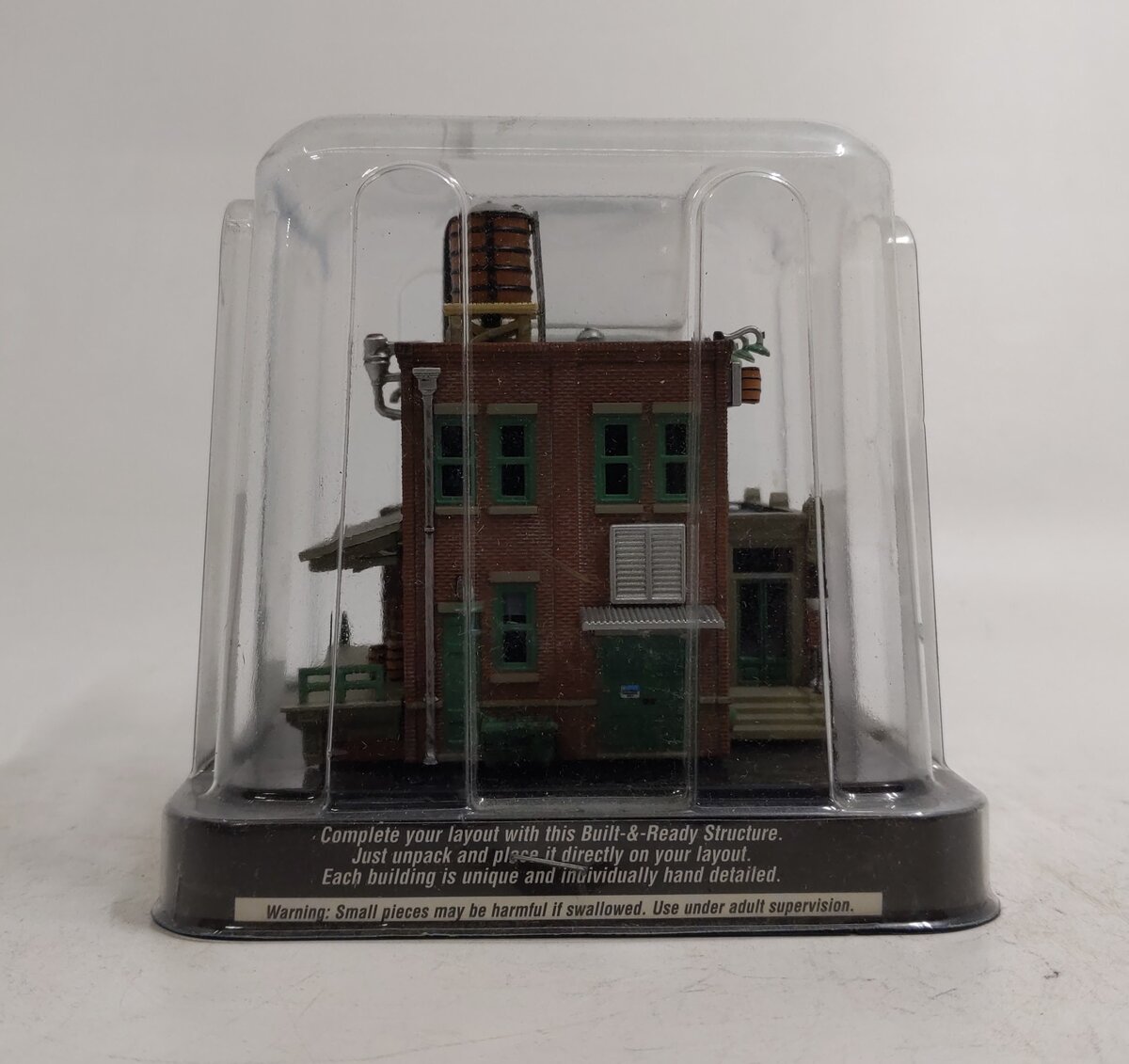 Woodland Scenics BR4924 N Built-&-Ready Clyde & Dale's Barrel Factory Building
