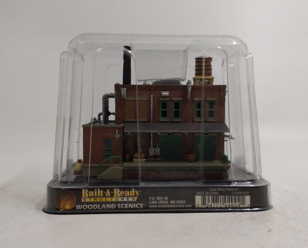 Woodland Scenics BR4924 N Built-&-Ready Clyde & Dale's Barrel Factory Building