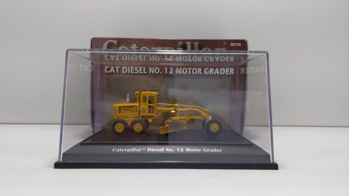 Caterpillar 55173 1:87 Scale Die-Cast Diesel No.12 Motor Grader