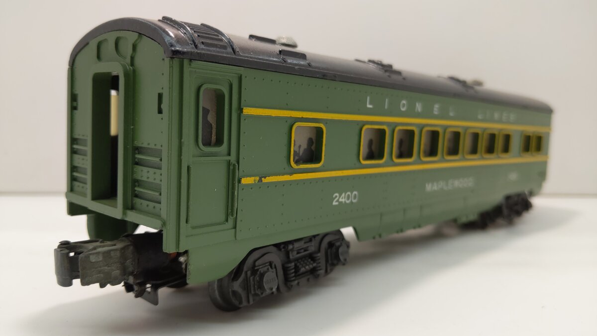 Lionel 2400 Vintage O Lionel Lines Green/Gray Maplewood Lighted Pullman Car