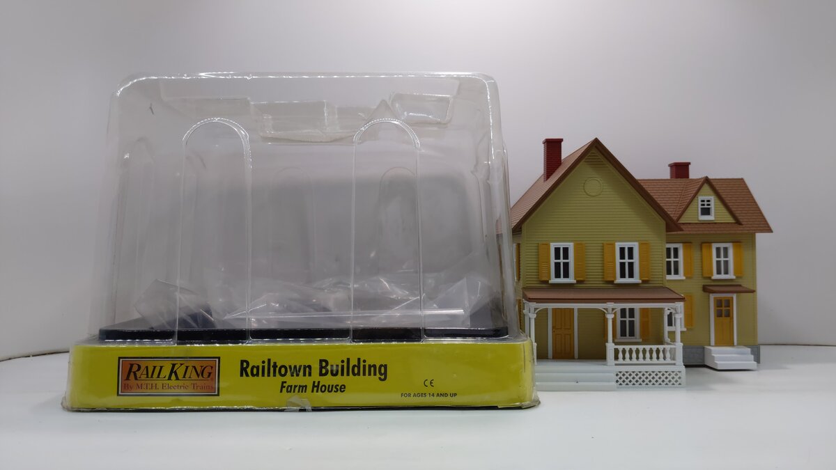 MTH 30-90178 O Gauge Assembled #6 Farm House