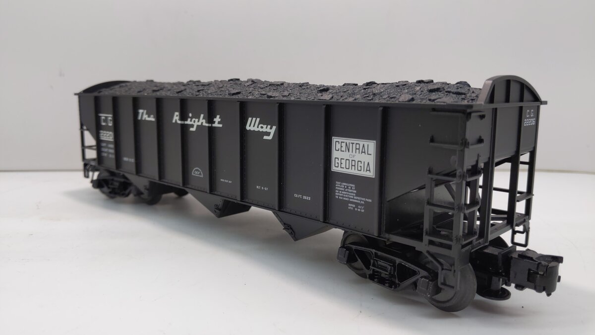 Atlas 915-1 CofG 70-Ton 3-Bay Hopper #2206